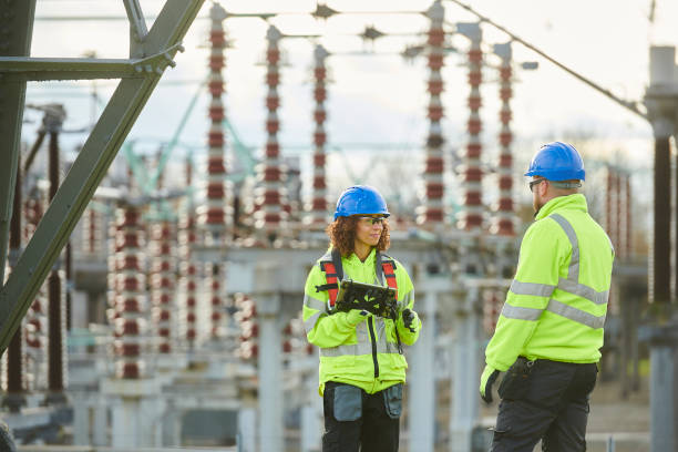 Best Electrical Installation Contractor  in Altamont, OR